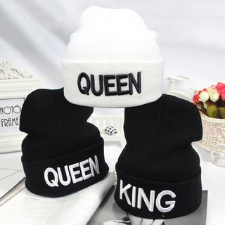 หมวกบีนนี่ถัก ปักลายตัวอักษร KING QUEEN สีดํา สไตล์ฮิปฮอป เหมาะกับเต้นรํา สตรีทแดนซ์ สําหรับผู้ชาย และผู้หญิง