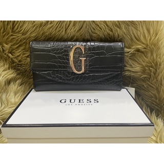 กระเป๋าสตางค์ใบยาว 3  พับ หนัง pu งานแบรนด์ *** GUESS *** ของแท้ มือ1