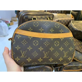 Louis vuittion crossbody