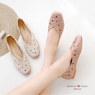 รองเท้าคัชชูส้นแบนฉลุลาย แบบน่ารักๆ (Size36-41)