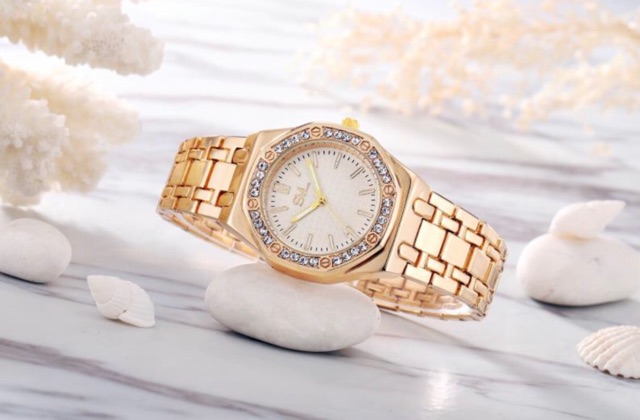 SVL นาฬิกาข้อมือผู้หญิง รุ่น AP1101[คละสีคละแบบส่ง]