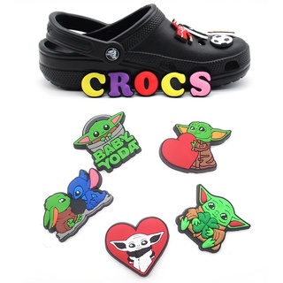 ใหม่ จี้การ์ตูนเอเลี่ยน Yoda Series Crocs Jibbitz PVC สําหรับตกแต่งรองเท้า Crocs DIY