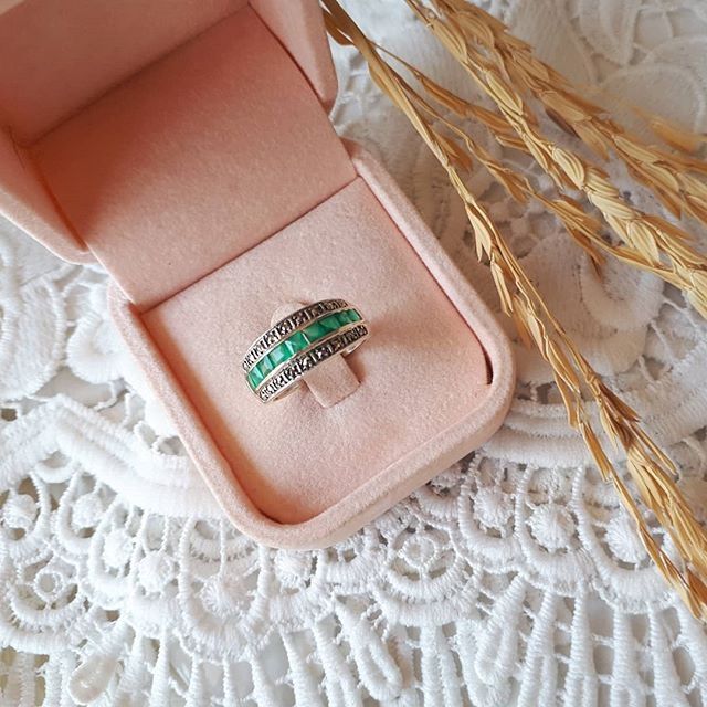 Green Agate Vintage Ring