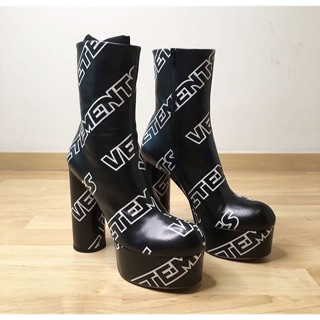 New!! Vetements รองเท้าบูทผู้หญิง size 35 &amp; 39