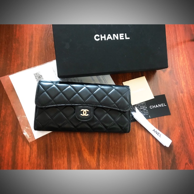 กระเป๋าสตางค์ Chanel 3 พับ ใบยาว ของใหม่