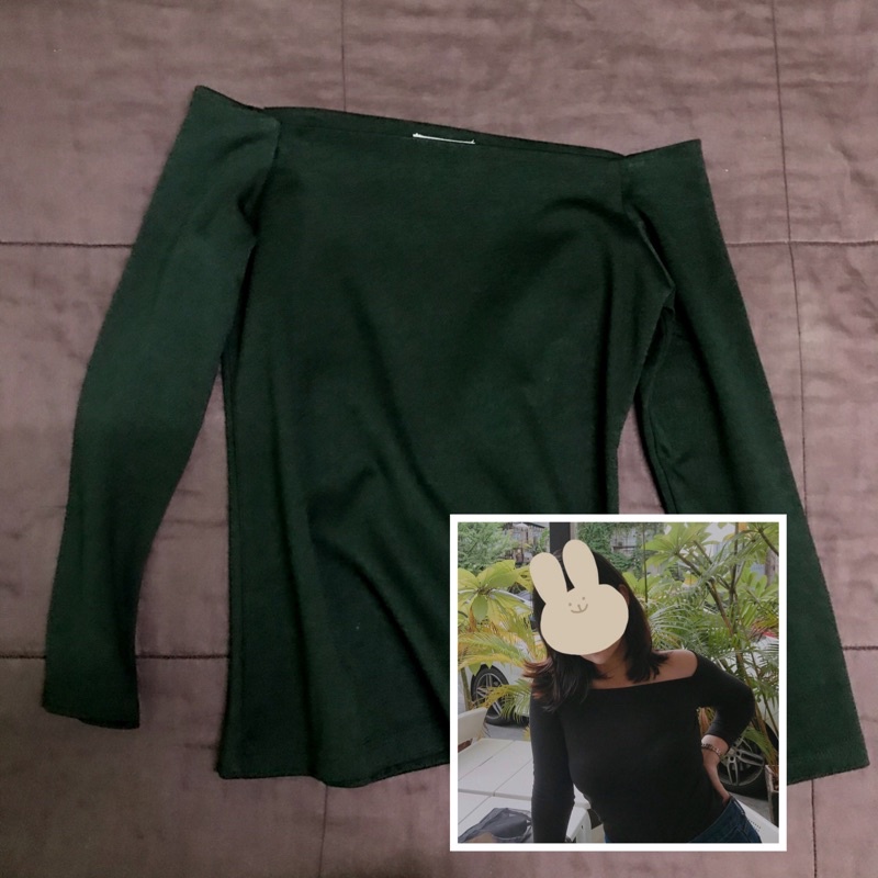 เสื้อปาดไหล่ แขนยาวสีดำ