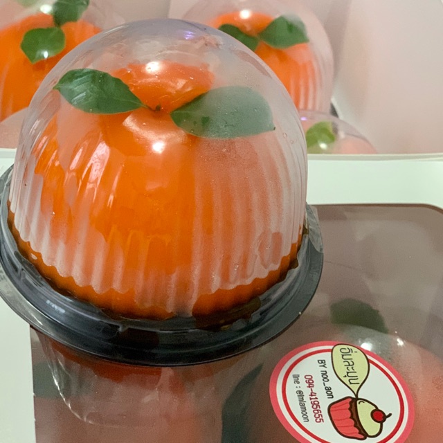 กล่องใส่เค้กลูกส้ม ฐานน้ำตาล ทรงโดม E77