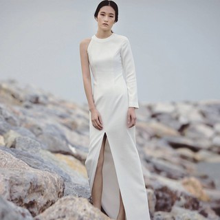 PAING - เดรส รุ่น Statement Dress Long 58 Shot (White Color)