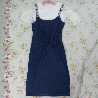 มือสอง  setเสื้อ+เอี๊ยม sizeS