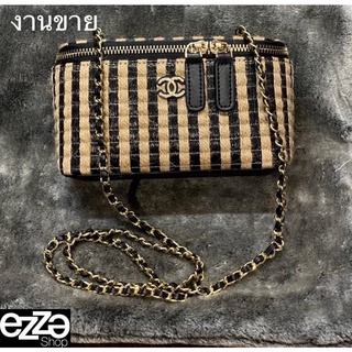 CHANEL RAFFIA VANITY WITH CHAIN BLACK &amp; BEIGE