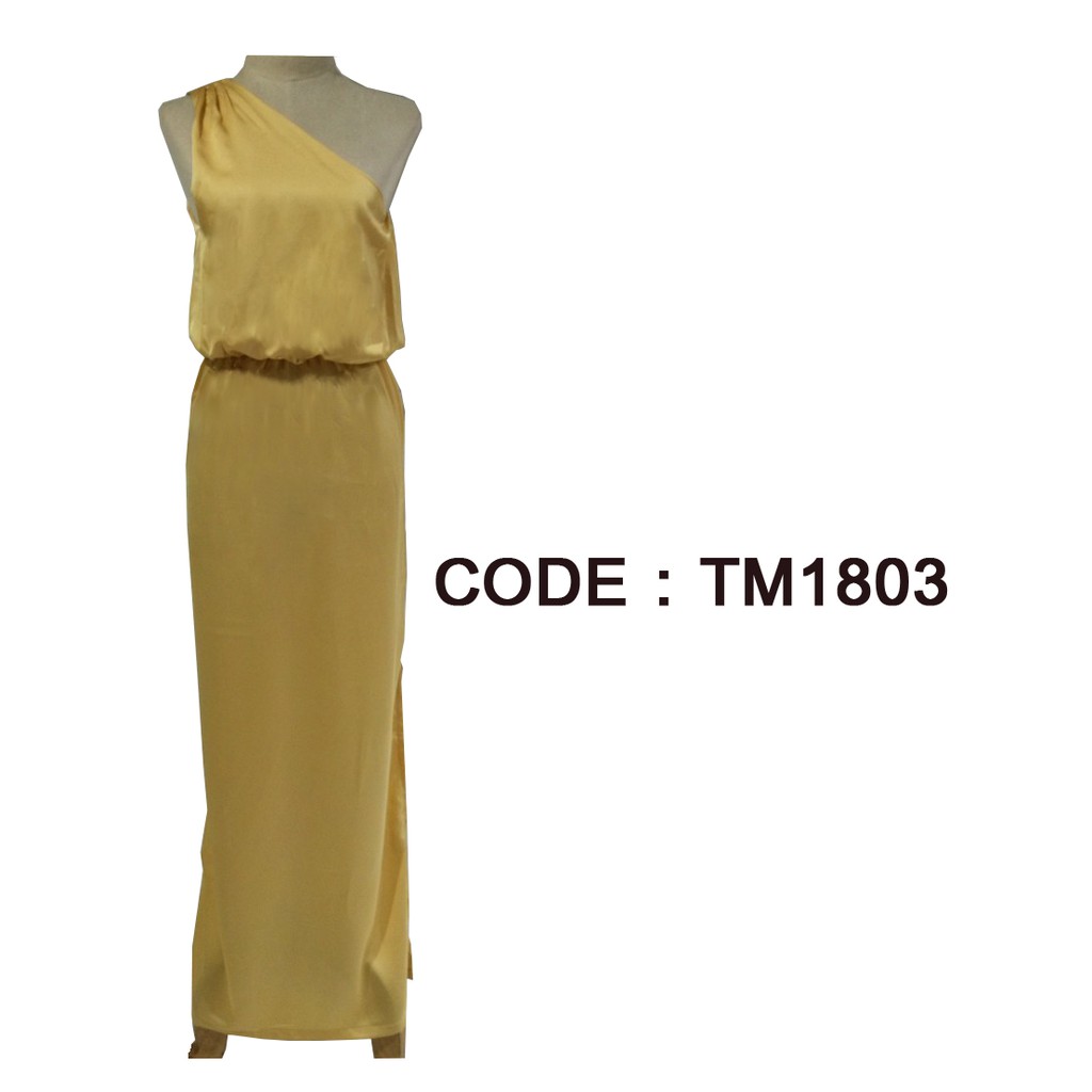 VILA.OFFICIAL -ส่งฟรีเคอรี่ เดรสยาวผ่าข้าง เปิดไหล่ สีเหลือง Freesize