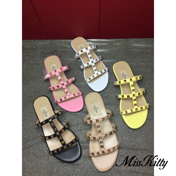 รองเท้าแตะส้นแบนผู้หญิง Valentino Valentino