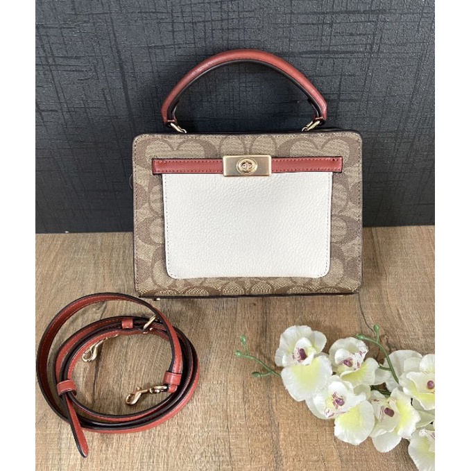 แท้💯% Coach C8318 Mini Lane Top Handle ส่งฟรีค่ะ