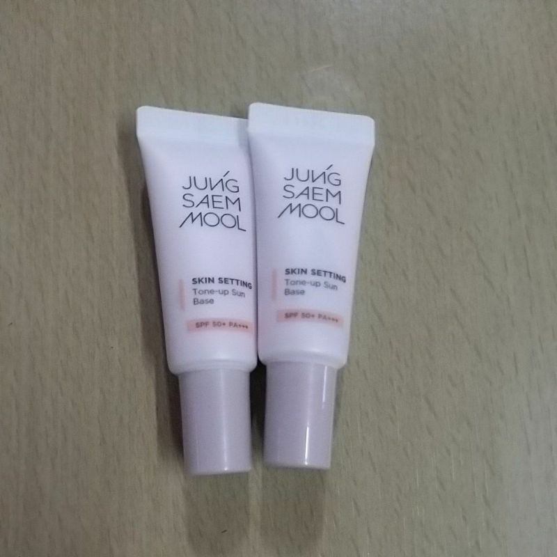 ฉลากไทยผลิต 4/2023) เบสโทนชมพูพร้อมครีมกันแดดJUNG SAEM MOOL Skin Setting Tone-up Sun Base SPF50+/PA+