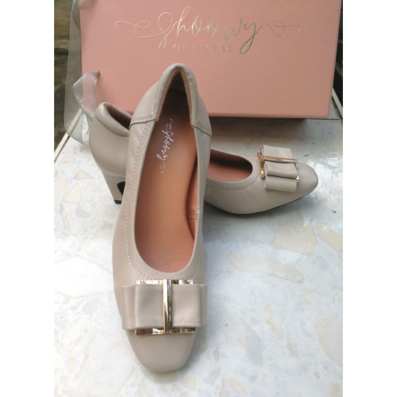 Used shoes รองเท้าคัชชู มือสอง หนังแกะ สภาพดี ยี่ห้อ Shoowy