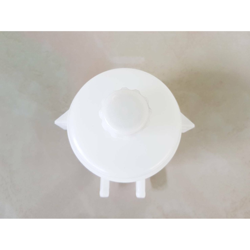 กระป๋องน้ำมันเบรค HINO F18,FL18     ลูกละ600บาท