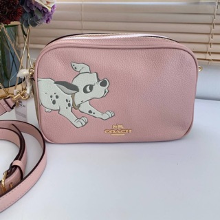 📌DISNEY X COACH JES CROSSBODY IN SIGNATURE CANVAS WITH DALMATIAN (COACH 91125) IM/BLOSSOM/LIGHT KHAKI MULT