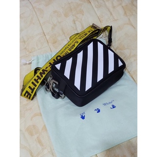 กระเป๋า Off-White รุ่น Diag Crossbody Bag ของแท้ จากช้อปมิลาน