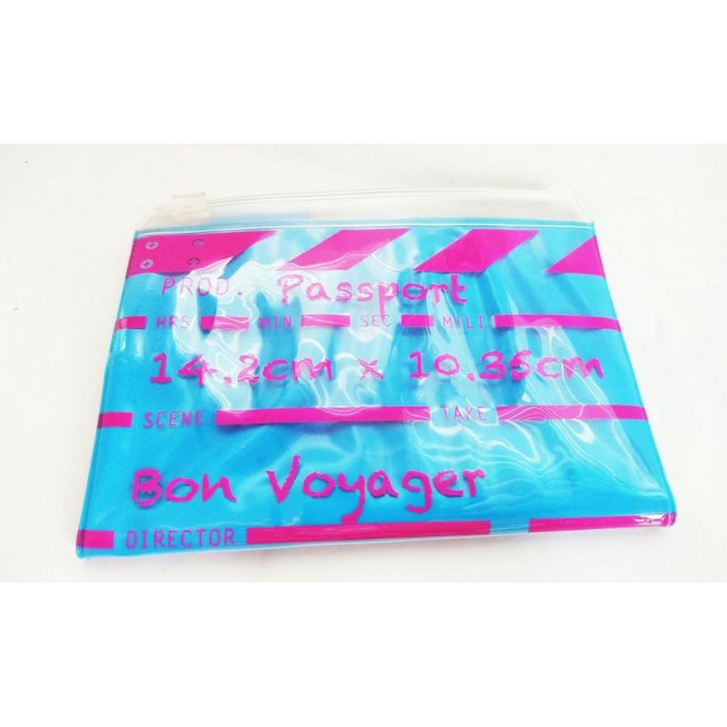 PVC MATERIAL PASSPORT HOLDER-( % สภาพใหม่)