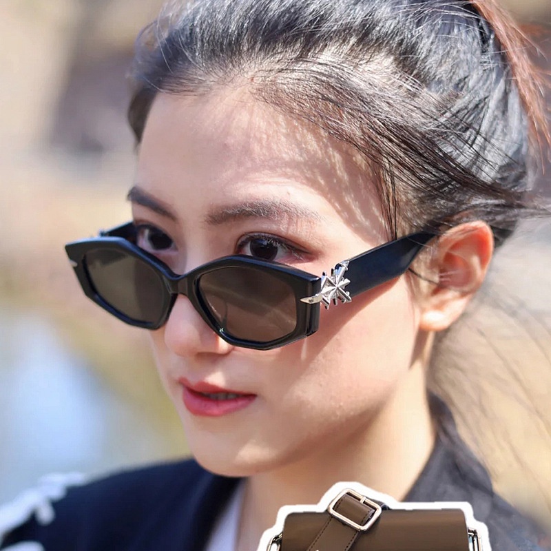 ขนาดเล็กรูปหลายเหลี่ยมแว่นกันแดดหญิงใหม่วินเทจรูปไข่เฉดสีสําหรับผู้หญิงคลาสสิกแบรนด์อินเทรนด์แว่นกันแดดแว่นตาดาวโลโก้