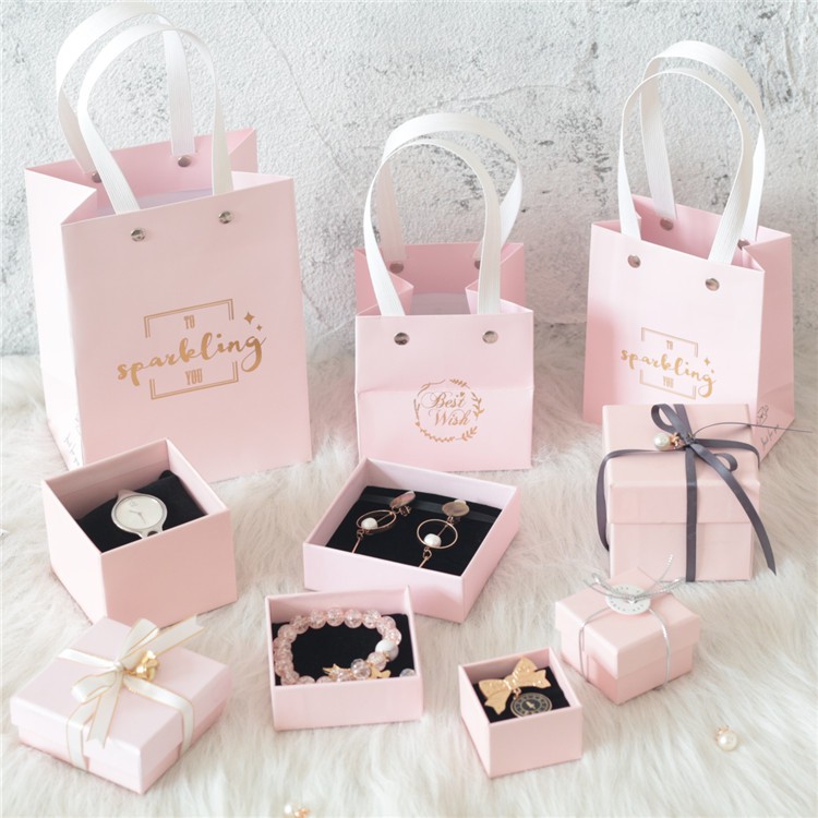 กล่องของขวัญ Pink Set | ของขวัญวันเกิด / สำหรับแฟน / เพื่อน | Gift Box for Birthday / Minimalist Jewelry Box