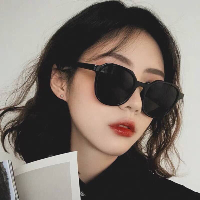 ✨XINYIA✨ ใหม่ Ins แว่นตากันแดดหญิงเกาหลีรอบใบหน้าแว่นตากันแดดป้องกันรังสีอัลตราไวโอเลตแฟชั่นแว่นตา 2024