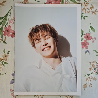 [แท้/พร้อมส่ง] หน้าโฟโต้บุ๊คแบ่งขาย คุน Kun WayV Holiday Photo Book