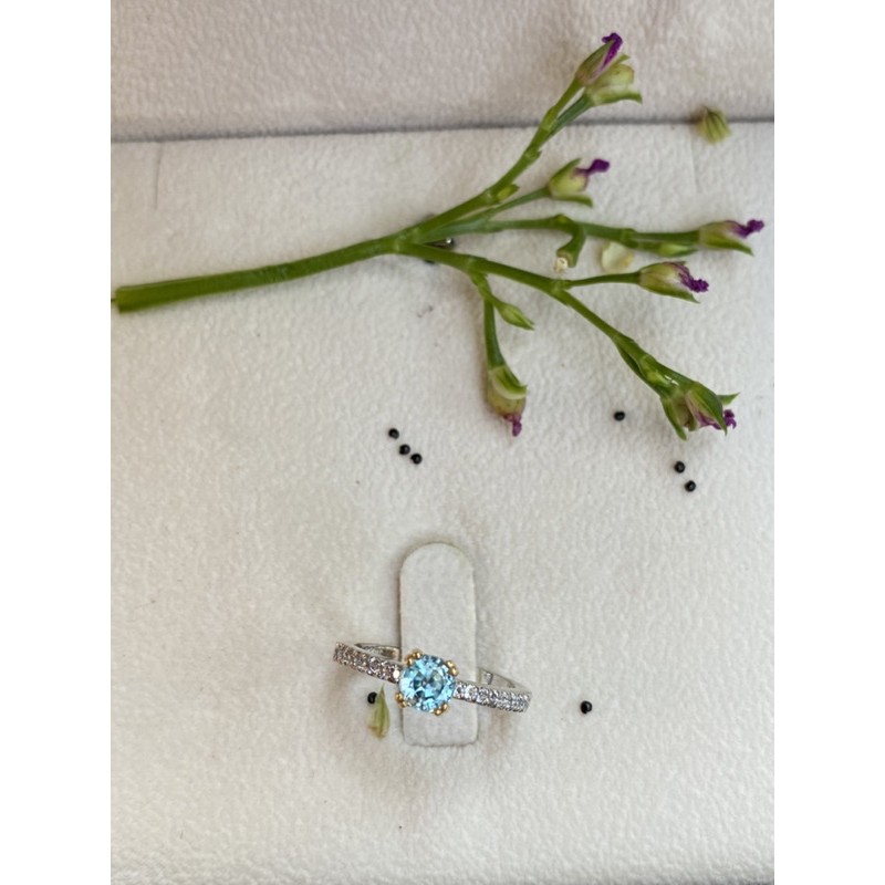 blue Topaz บ่าข้างWhite Topaz สวยสดใส