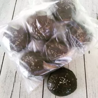 ขนมปังเบอร์เกอร์ ชาโคล