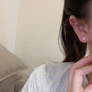 earika.earrings - mini hologram heart set เซ็ตต่างหูก้านเงินแท้ชุบทองคำขาว คนแพ้ง่ายใส่ได้