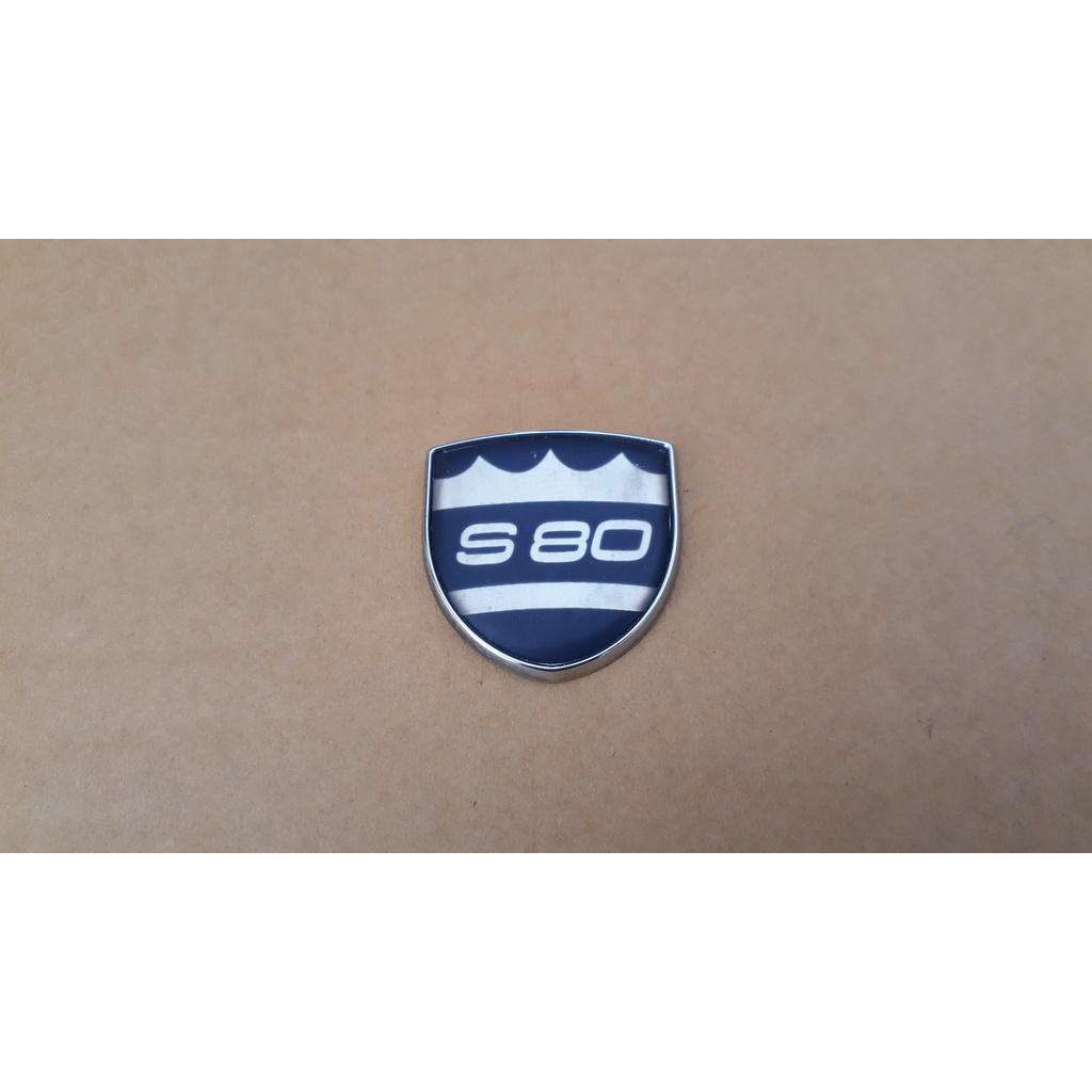 โลโก้ S80 แท้ สำหรับติดรถ VOLVO