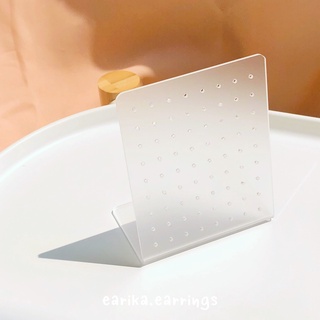 earika.earrings - white matte acrylic jewelry stand แท่นวางเครื่องประดับทรงมินิมอลสีขาวขุ่น