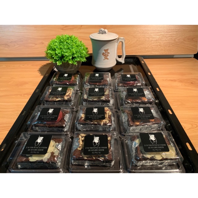 ฟัดจ์บราวนี่ (Fudge Brownies) สูตรเข้มข้น หน้าฟิล์ม