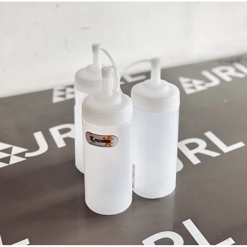เรืองวา ขวดบีบพลาสติก ขนาด 16 oz. / 480 ml (จำนวน 1 ขวด) ผลิตในประเทศไทย