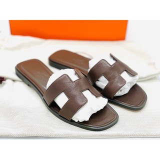 New Hermes oran sandal sz 35 กล่อง ถุงผ้า