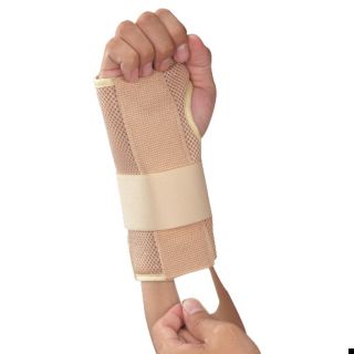 อุปกรณ์พยุงข้อมือ Wrist Support - ใส่ได้ทั้งซ้ายและขวา​ (เสริมแกนอลุมิเนียม 2 ชิ้นเพิ่มความกระชับ)