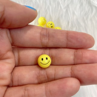 *พร้อมส่ง* ลูกปัดกลมหน้ายิ้ม (yellow smile beads) รบกวนอ่านรายละเอียดก่อนสั่งซื้อค่ะ