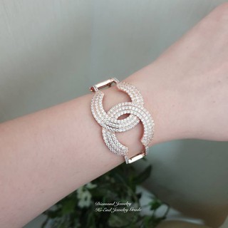 Chanel Bangle กำไลชาแนลงานเพชร CZ แท้เกรดจิวเวอรี่ งานสวยมากๆค่ะ ดีไซน์โมเดิร์นไม่ล้าสมัยใส่เข้ากับทุกชุด