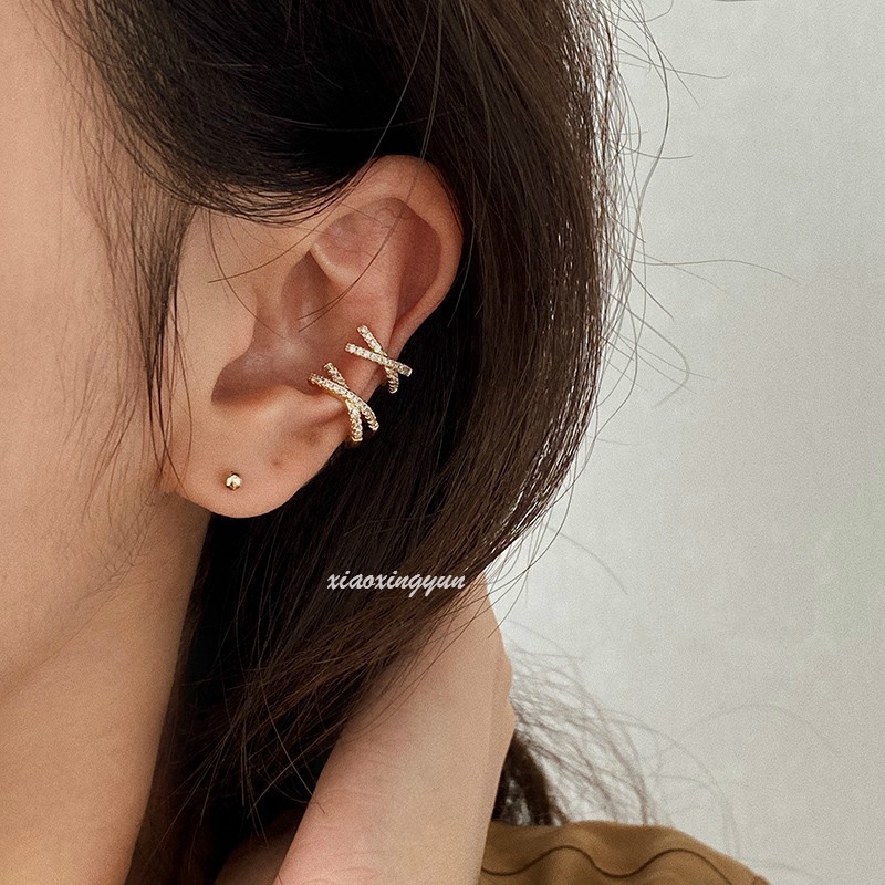Cross Rhinestone Cuff ต่างหูผู้หญิง 14K Gold-plated หู Cuff สําหรับ Non Pierced หูกระดูกอ่อนต่างหู Cross หูกระดูกคลิป