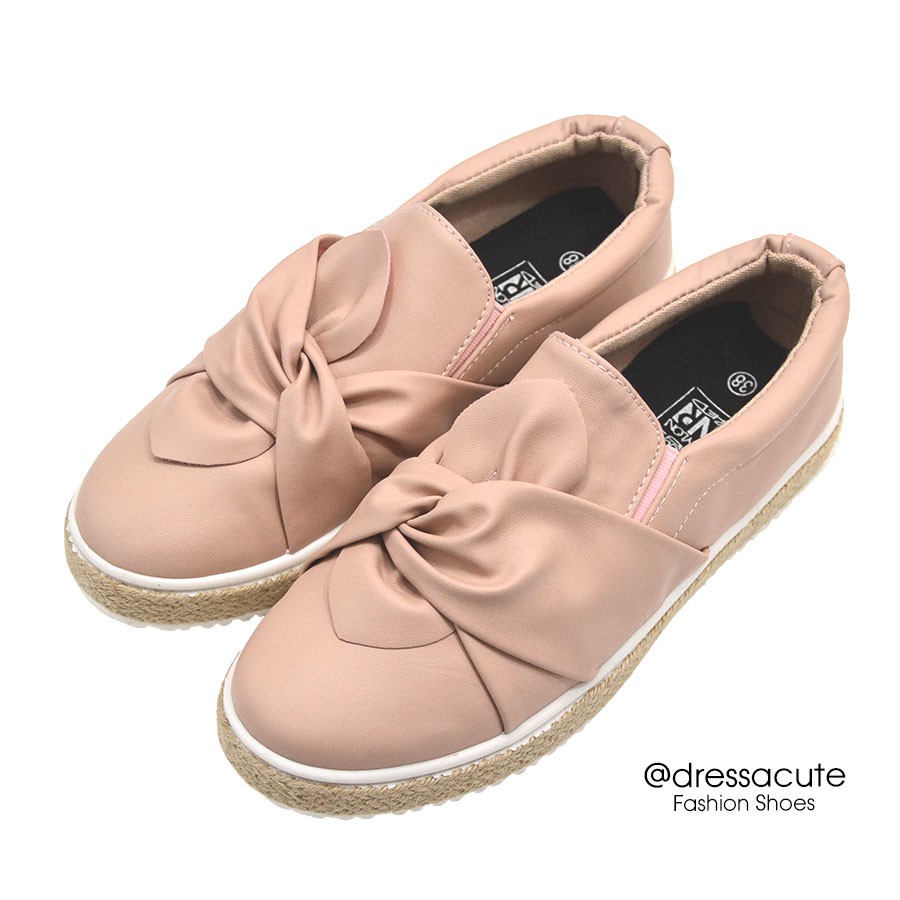 ♥️[No.J14] JENNY FAIRY รองเท้าลำลอง โบว์ไขว้ Slip-On Sneaker (Pink Nude)