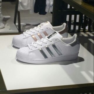 Adidas สีโรสโกล หิ้วเกาหลีบินเอง