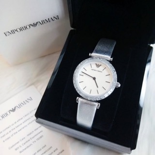 นาฬิกา Emporio Armani Womens Gianni T-Bar Silver Leather Watch AR11124 หน้าปัดสีขาว สายหนังสีเงิน 32 มม.