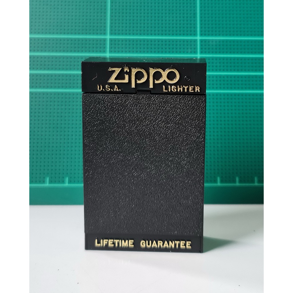 ซิปโป้ Zippo กล่องเปล่ารุ่นพลาสติกแบบตั้งได้ Empty Plastic Display Box