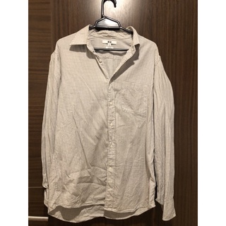 เสื้อเชิ้ต uniqlo slim fit ไซร้L 320 ส่งฟรี