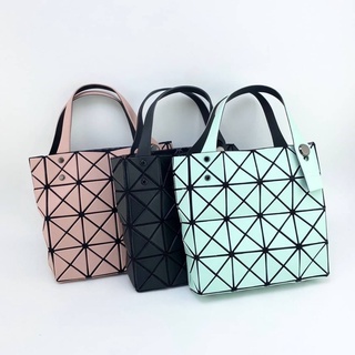 BAO BAO ISSEY MIYAKE "LUCENT BOXY" MINI TOTE BAG กระเป๋าบาวบาว อิซเซ่ มิยาเกะ ขนาด 4x4 บล็อค ทรง shopping โท้ท