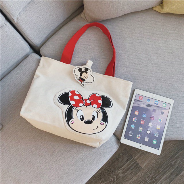 Disney กระเป๋าผ้าใบน่ารักมิกกี้เมาส์น่ารักกระเป๋าสะพายป่าใหม่การ์ตูนน่ารักเทรนด์ความจุสูง ✨✨ ราคา ถูกที่สุด ดีลบีเคเค แกลเลอรีภาพที่ 3