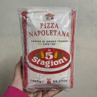 แป้งทำพิซซ่า Le 5 Stagioni Napolitana Pizza 00 Flour 1 Kg Pizza dough Le 5 Stagioni Napolitana Pizza 00 Flour 1 Kg