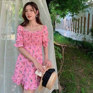 ชุดเดรส‼️พร้อมส่ง J2406 💕Sweety pink dress 💕New korea design เดรสลายดอกสีชมพูหวานนนน แขนสามส่วน สม็อกช่วงอก