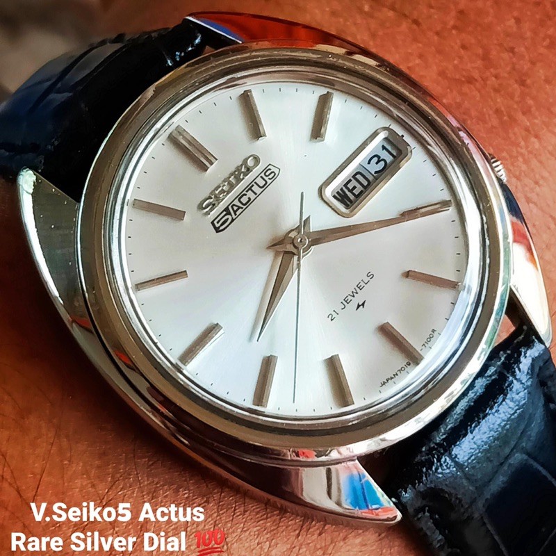 Seiko 5 store silver dial