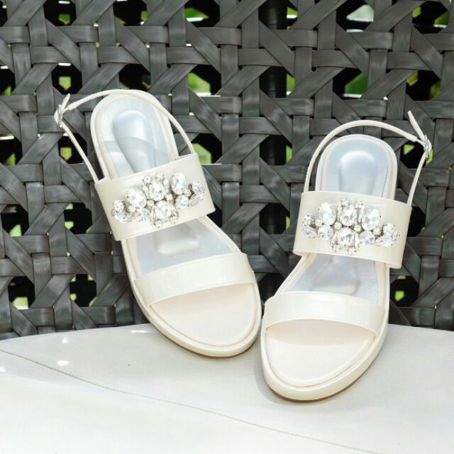PATH BRAND White glamor sandals